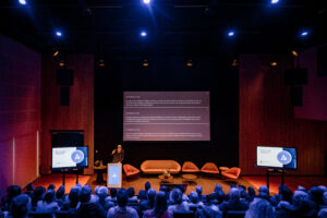 Lees meer over het artikel Fotoreportage Int’l Symposium tegen Antisemitisme